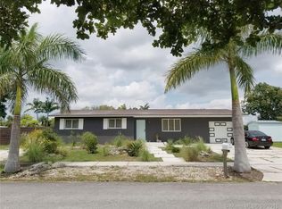 27922 SW 162nd Ct, Homestead, FL 33031