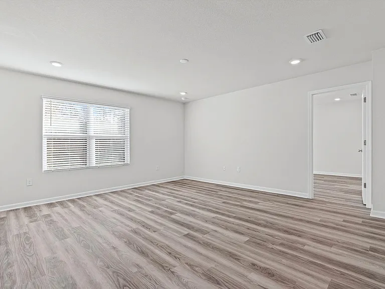 13581 Paris Cir — Photo 6