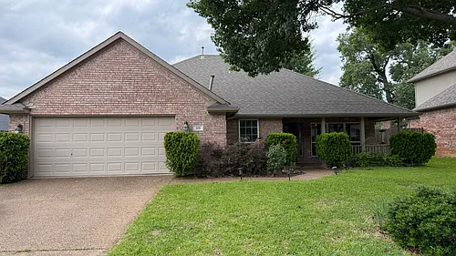 529 Coventry Dr Photo 1