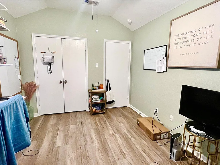 1807 Emerson Ridge Dr — Photo 24
