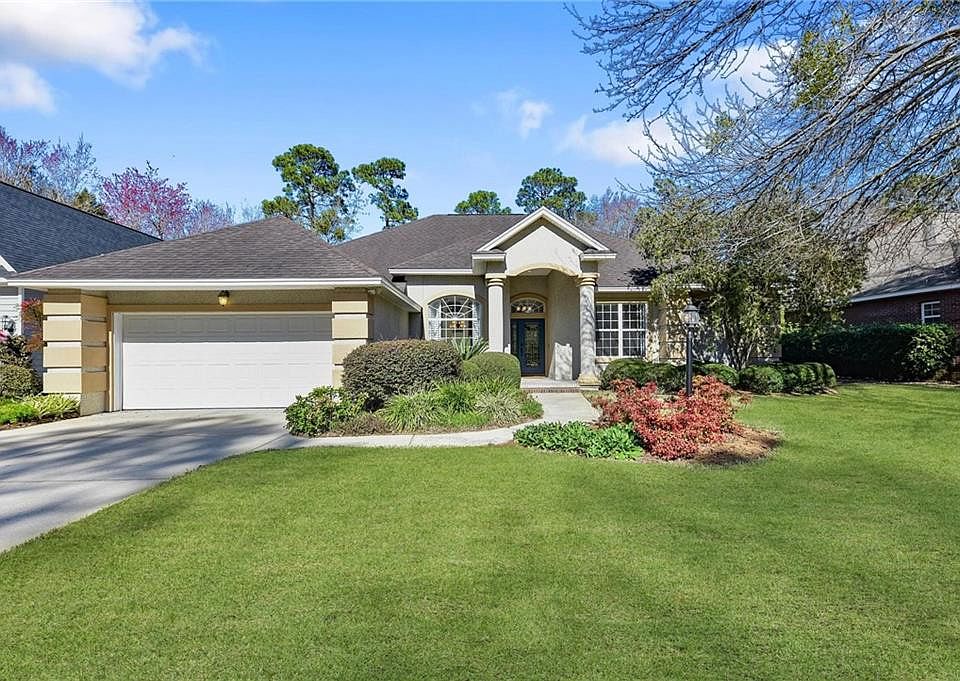 1st image of 208 Cardinal Cir W