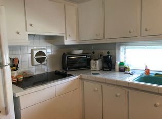 18 Acorn Dr, Hollywood, FL 33021