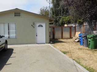 933 35th Ave, Santa Cruz, CA 95062