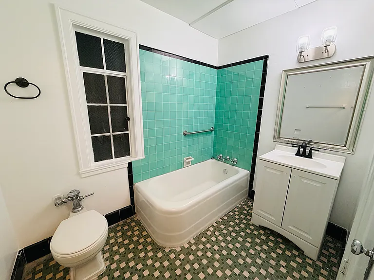 Eden Square Apartments — Photo 56