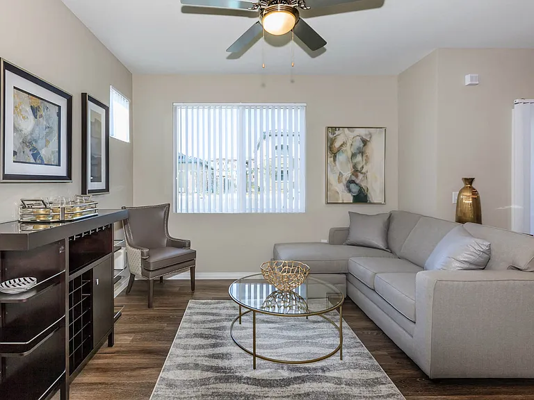 A3 751 SQFT 1 Bed 1 Bath