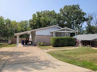 1315 Honeywood Dr, Saint Louis, MO