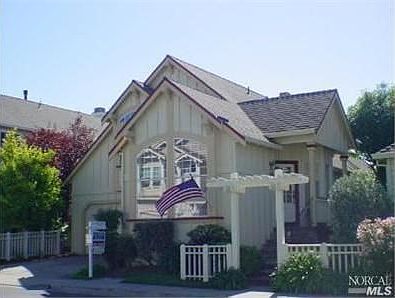 2nd image of 19 Cliff Walk Dr