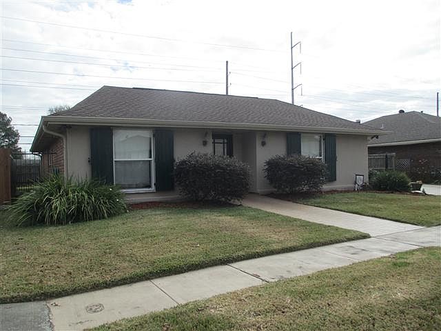 1st image of 3712 E Grandlake Blvd