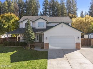 8424 N Parkside Dr, Hayden Lake, ID 83835