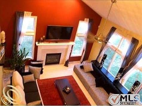Trinway Great Room 2.jpg