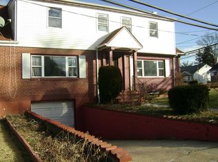 114 Udall Dr, Great Neck, NY 11020