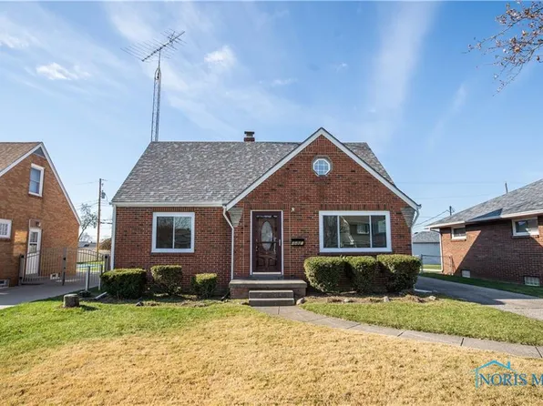 4461 Helmond Ct, Toledo, OH 43611