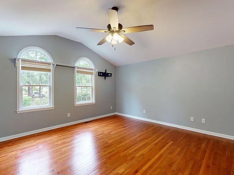 221 Salty Shores Rd — Photo 20