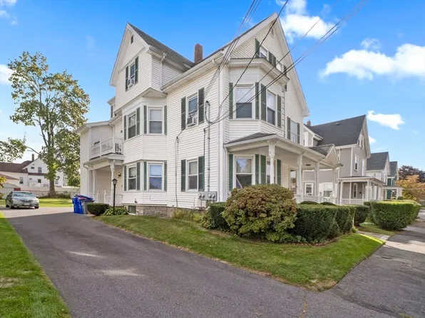 8 Bradford St, Taunton, MA 02780