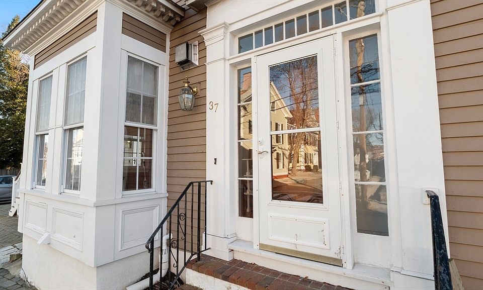 1st image of 37 Fair St Unit 37