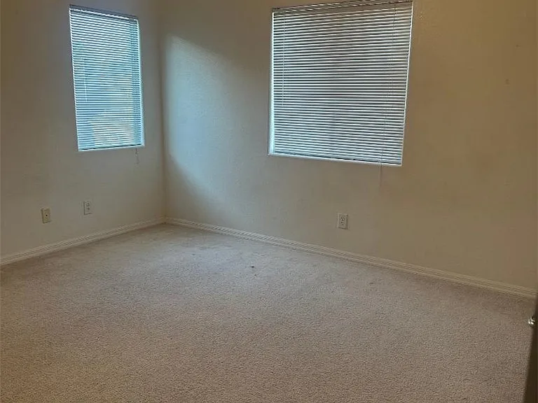 515 Newberry Springs Dr — Photo 6