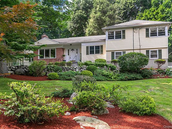2nd image of 120 Cedar Drive E