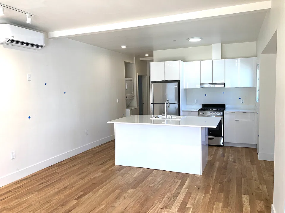 1033 N Coronado St #3