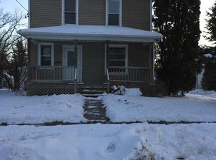 385 Division St, Platteville, WI 53818