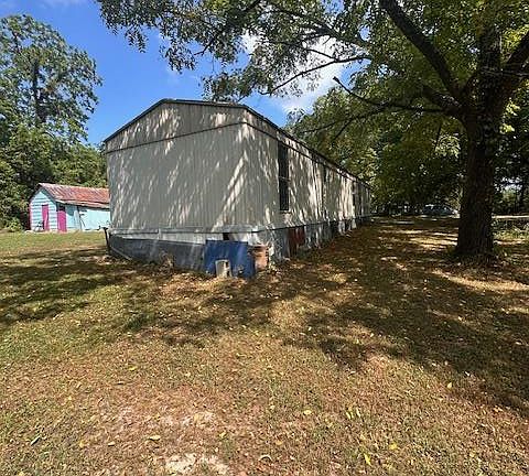 4th image of 761 Harlow Rd