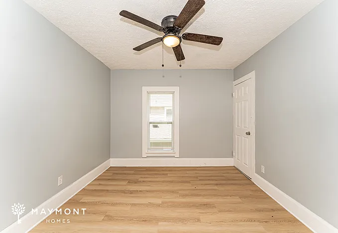450 South Ave SE — Photo 15