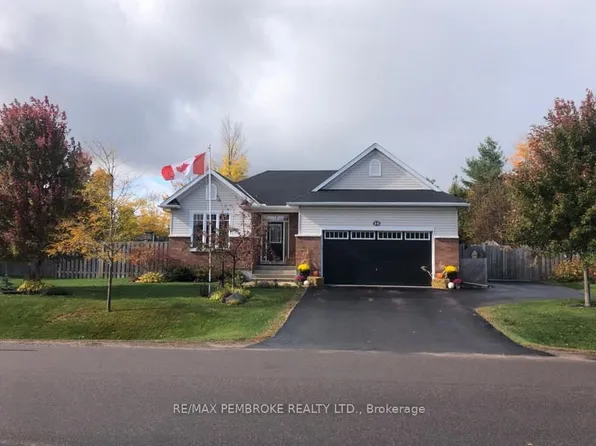 14 Bedard Blvd, Petawawa, ON K8H 0B7
