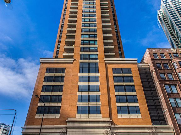2nd image of 1160 S Michigan Ave APT 1603