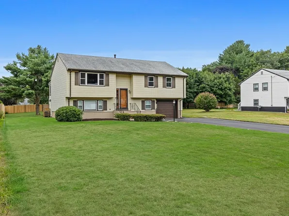 19 Maple Rd, Randolph, MA 02368