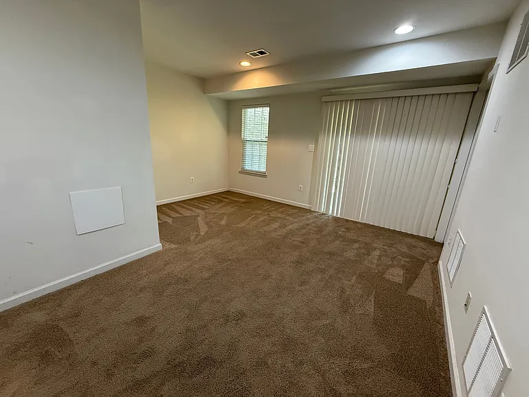 951 Hall Station Dr #1 — Photo 8