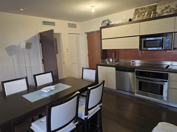 435 21st St #209, Miami Beach, FL 33139