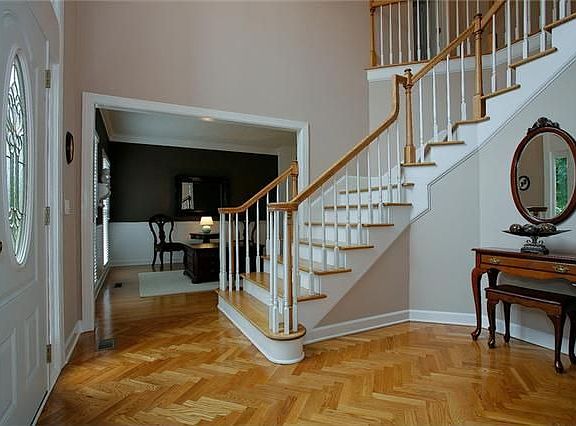 5th image of 2607 Sherrie St