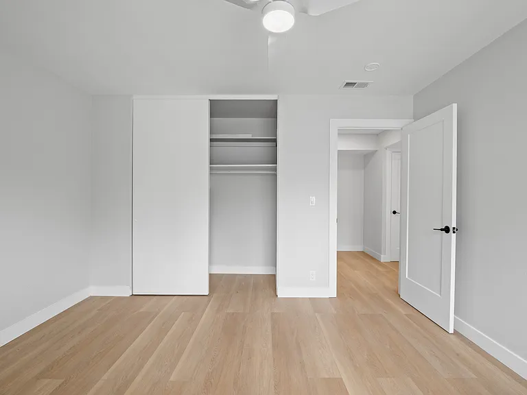 400 W Pedregosa St #C — Photo 10