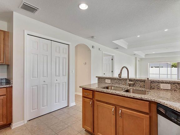5th image of 7142 Forest Mere Dr