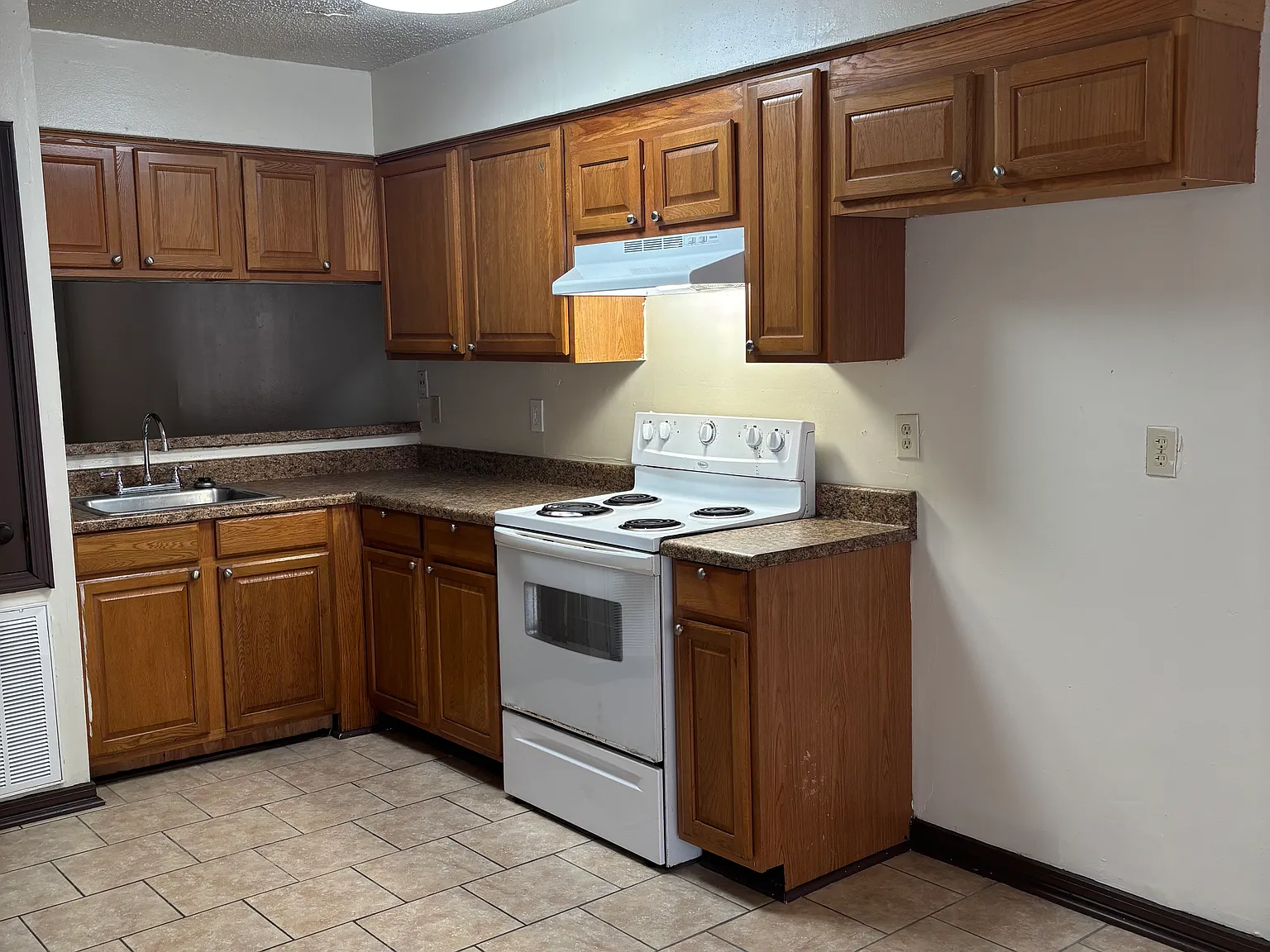 Lac Bienville Dr, Harvey — Photo 1