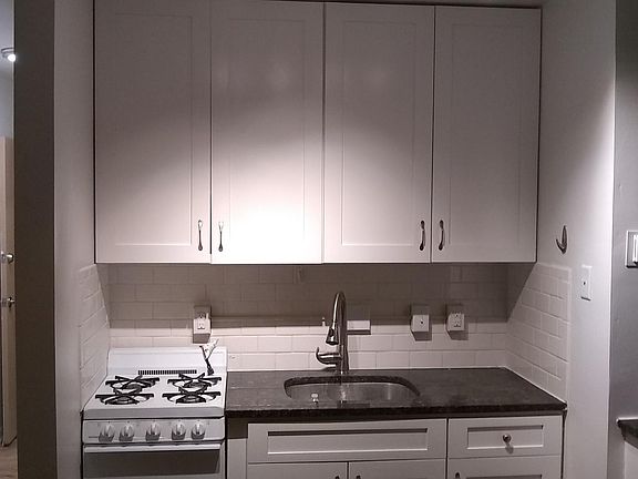 3rd image of 833 E Ellsworth Ave APT 307