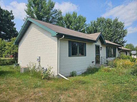 2nd image of 232 Eagle Ct