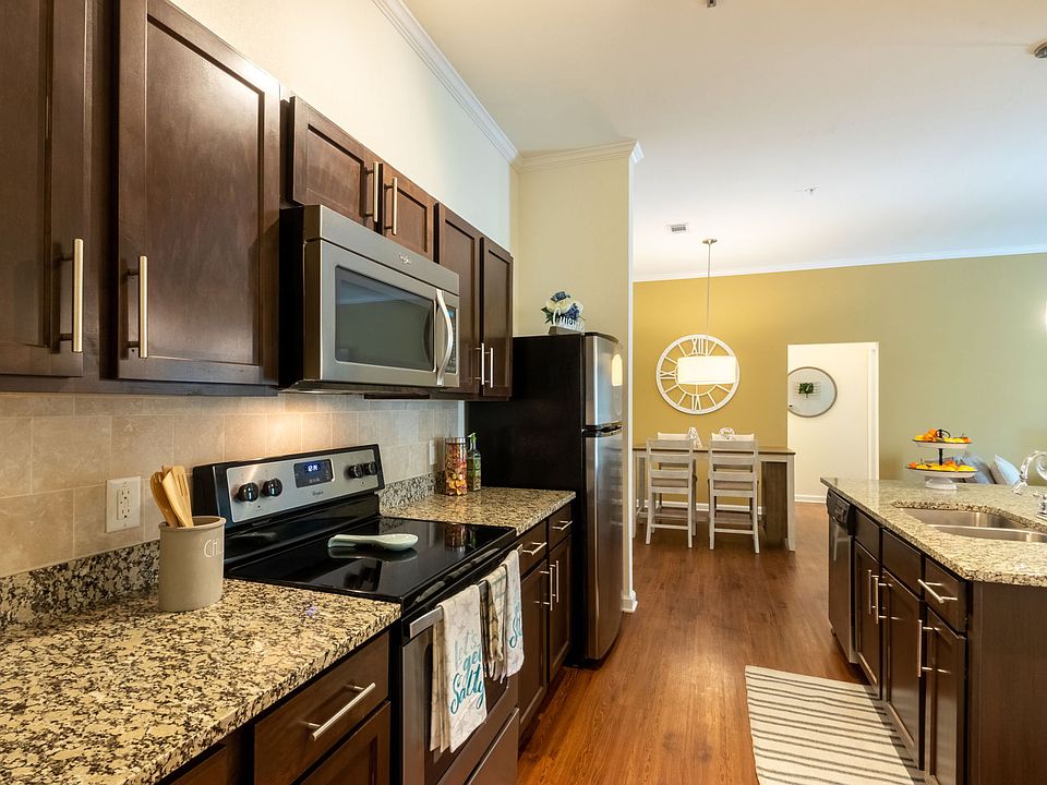 1st image of 115 Amberleigh Dr #209