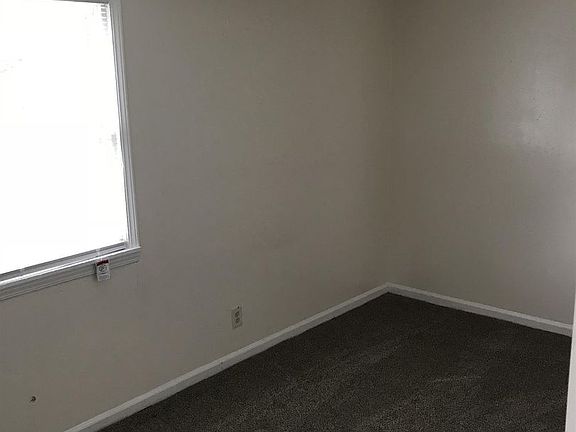 2nd image of 501 Wilson Ave APT A