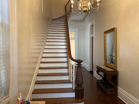 2nd image of 3102 Saint Charles Ave #1D