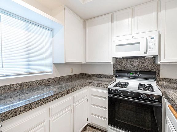 5th image of 3480 Barham Blvd APT 122