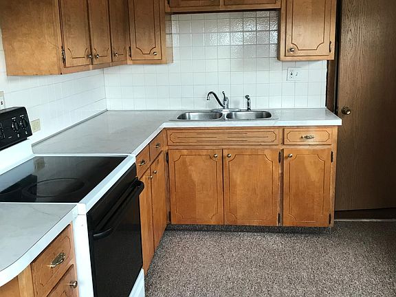 2nd image of 11664 Byers Ave NE