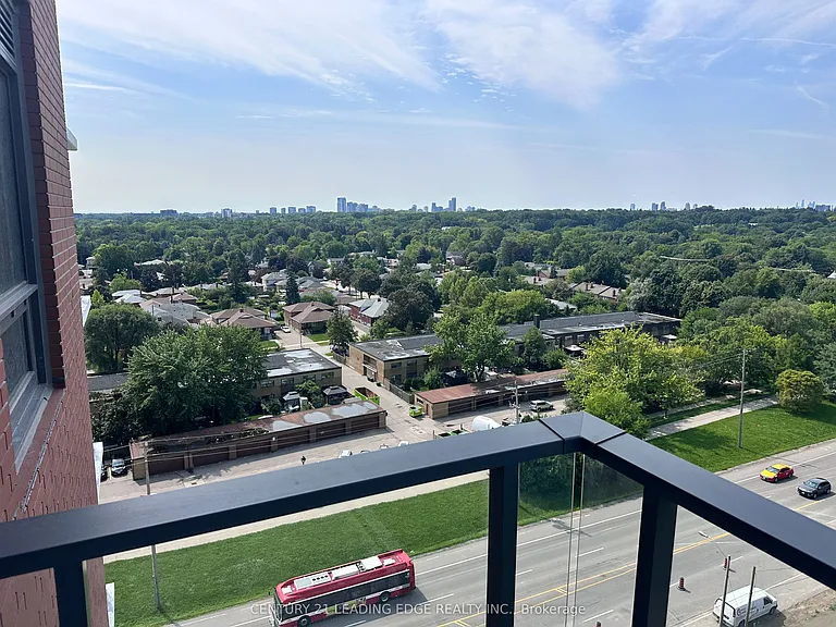 4010 Eglinton Ave W #1111 — Photo 17