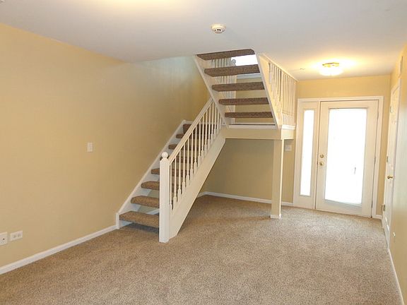 5th image of 294 Pamela Ct