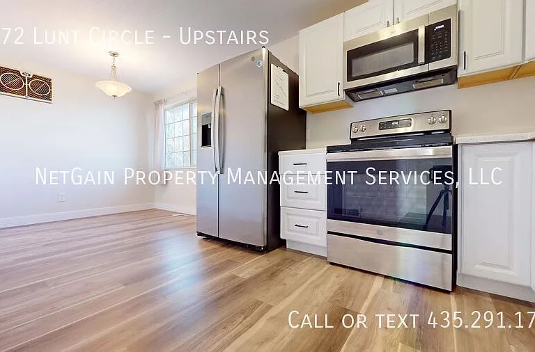 1172 Lunt Cir #UPSTAIRS — Photo 8