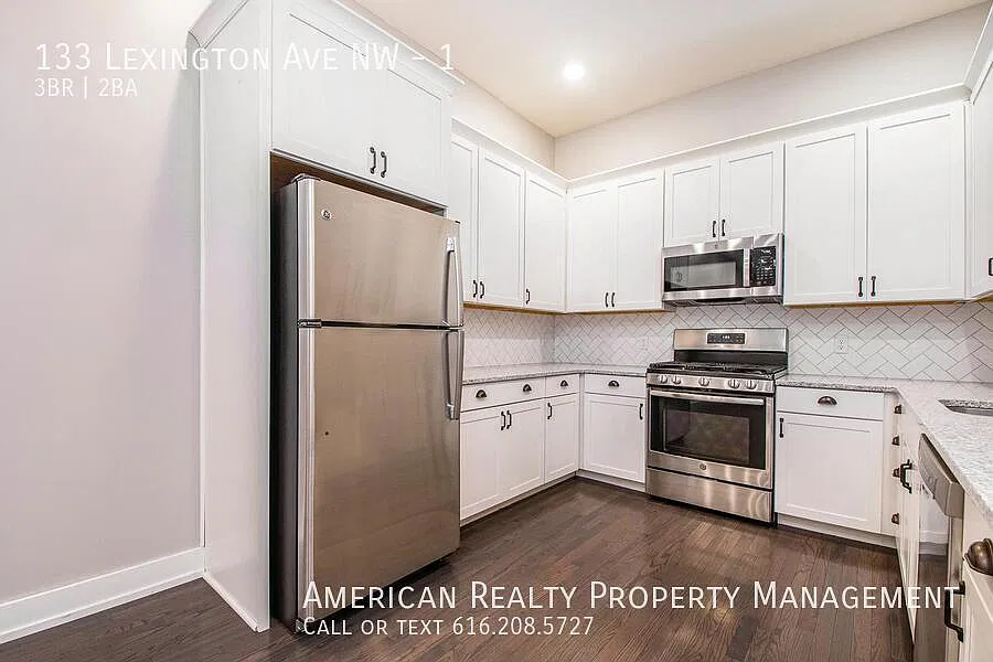 3 bed, 1170 sqft, $2,250 — Photo 4