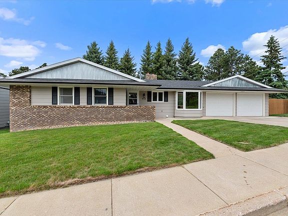 2nd image of 402 Sunset Rd