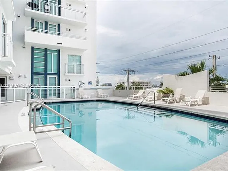 7600 Collins Avenue Cu #712 — Photo 5