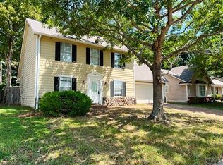 4696 Crestfield Rd, Millington, TN 38053