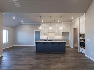 3309 Grasshopper Way, Yukon, OK 73099