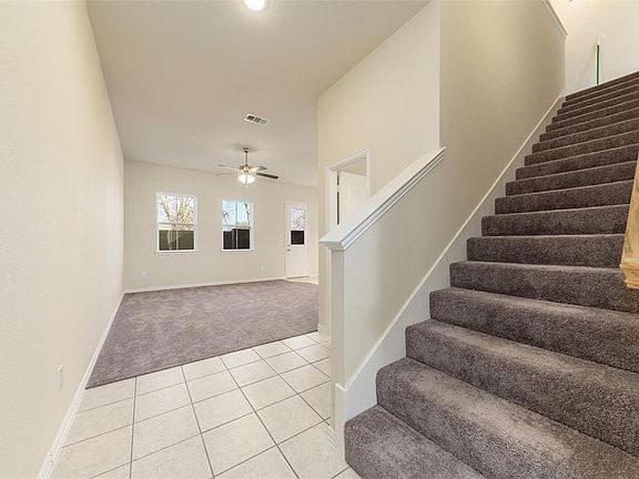 3rd image of 2405 Ash Ln